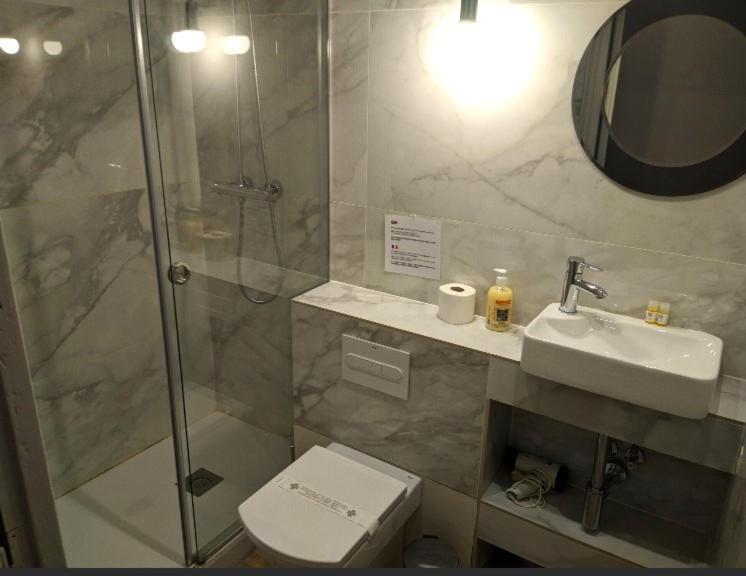 Aparteasy - Family Sant Antoni Apt. Barcelona Exterior photo