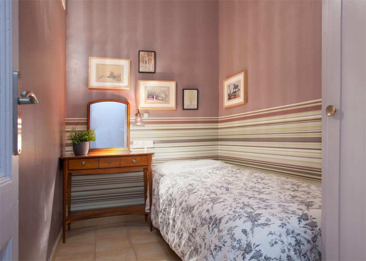 Aparteasy - Family Sant Antoni Apt. Barcelona Exterior photo